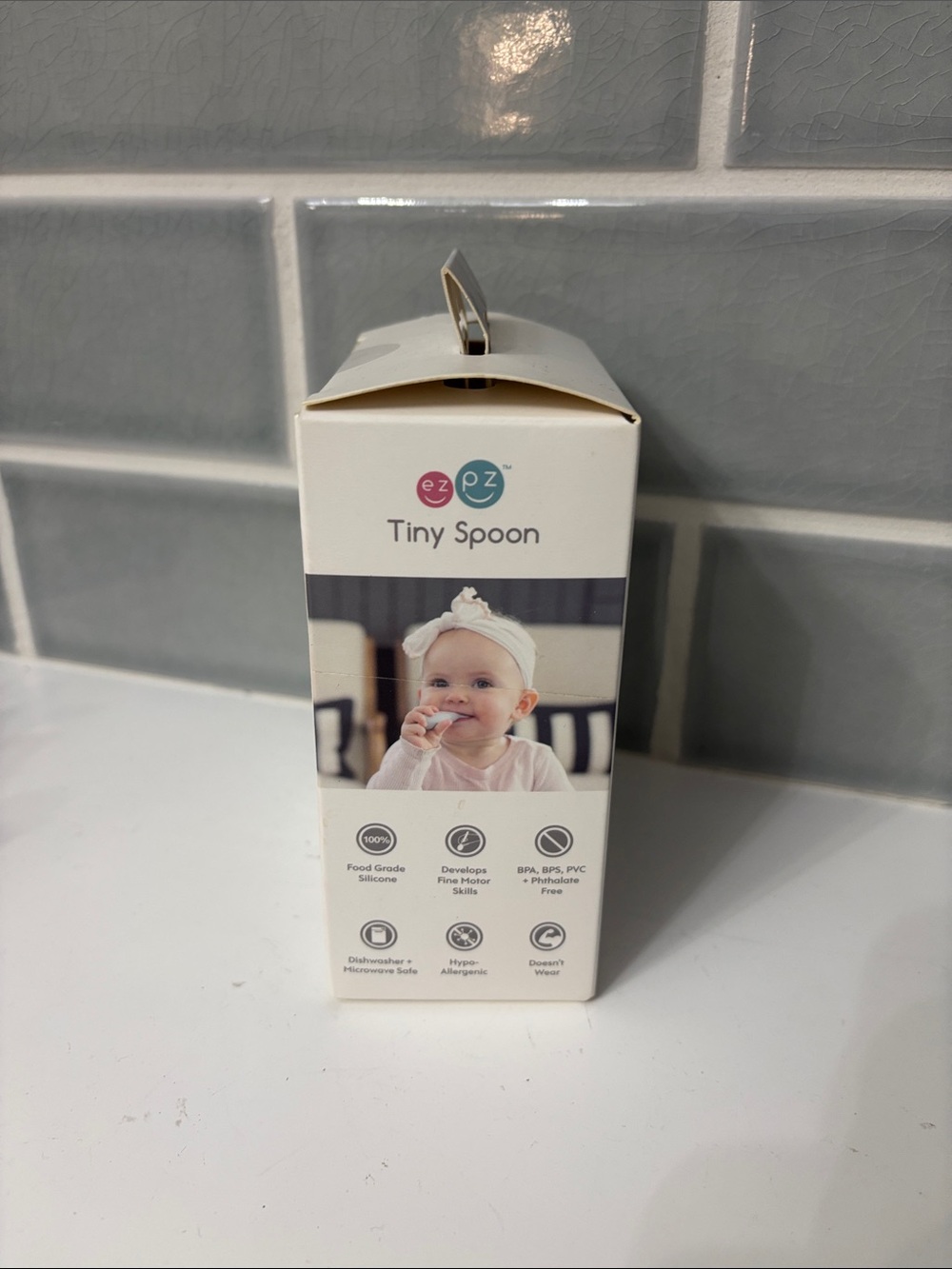 ezpz Tiny Spoon is a 100% silicone infant training spoon - Picture 4 of 4
